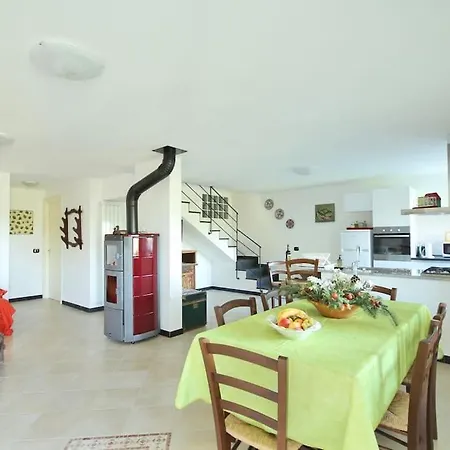 Holiday home The Gelsi House *